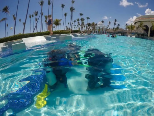 Cursos de Buceos PADI & ESA - Open Water Punta Cana